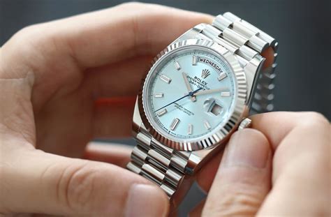 winding a Rolex watch instructions